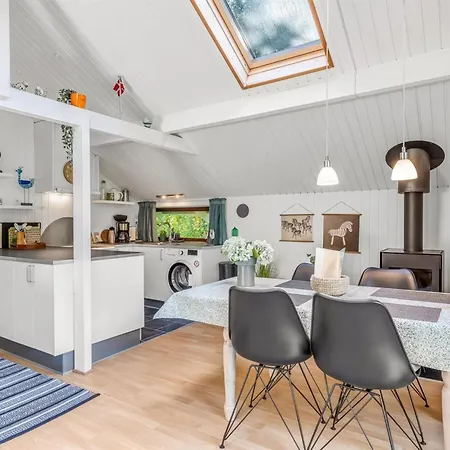 Ung - 30km From The Sea By Interhome 度假居 *